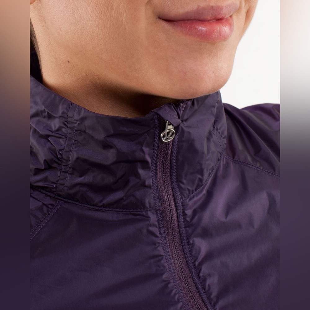 Lululemon Run: Wild Jacket Concord Grape Purple Nothin’ To Hide Mesh Wind Light - Picture 3 of 16